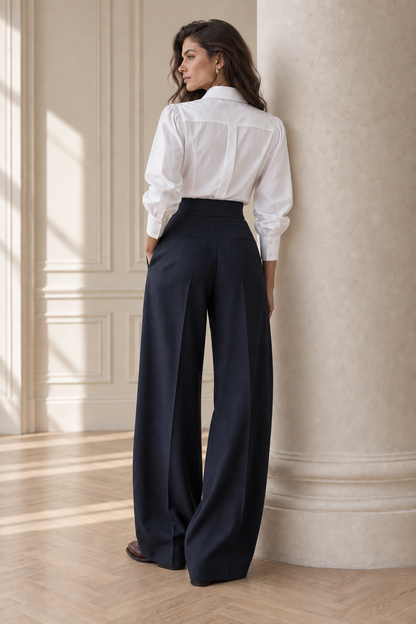 Pantalón recto con pliegues